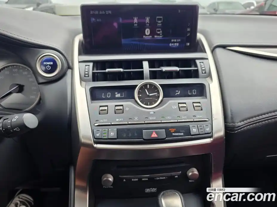 Lexus NX 2018 2.5 гидро, фото 18
