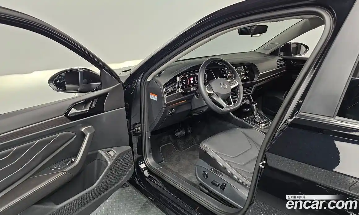 Volkswagen Jetta 2024 1.5 автомат (гидро), фото 13
