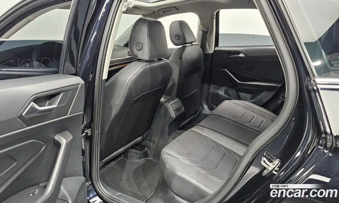 Volkswagen Jetta 2024 1.5 автомат (гидро), фото 16