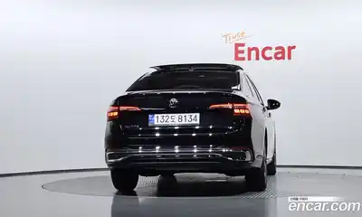 Volkswagen Jetta 2024 1.5 автомат (гидро), миниатюра 4