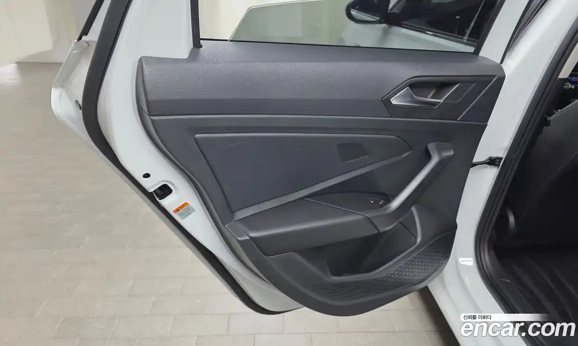 Volkswagen Jetta 2021 1.4 автомат (гидро), фото 15