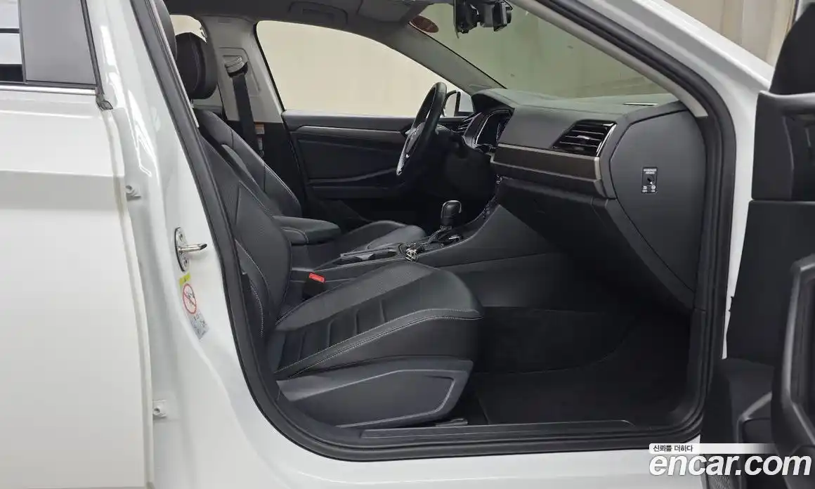 Volkswagen Jetta 2021 1.4 автомат (гидро), фото 16