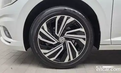 Volkswagen Jetta 2021 1.4 автомат (гидро), миниатюра 5