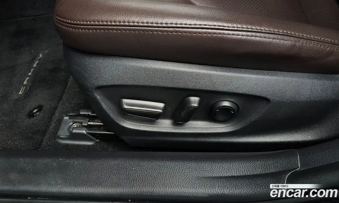Toyota Camry 2019 2.5 гидро, фото 30