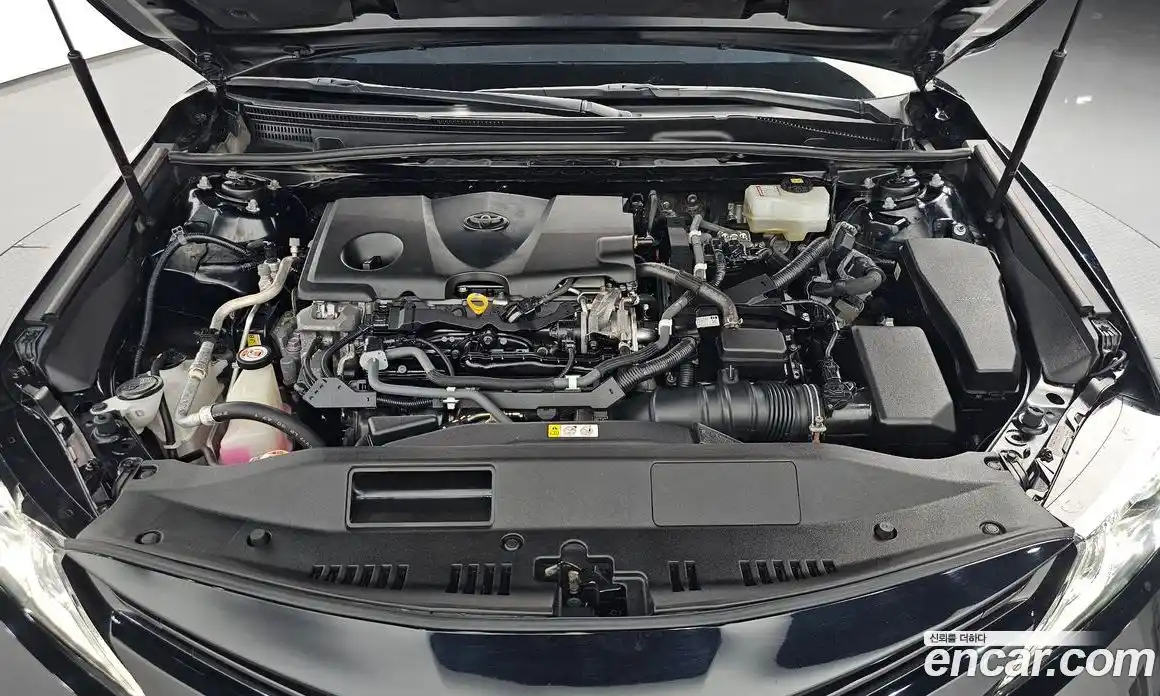 Toyota Camry 2019 2.5 гидро, фото 5