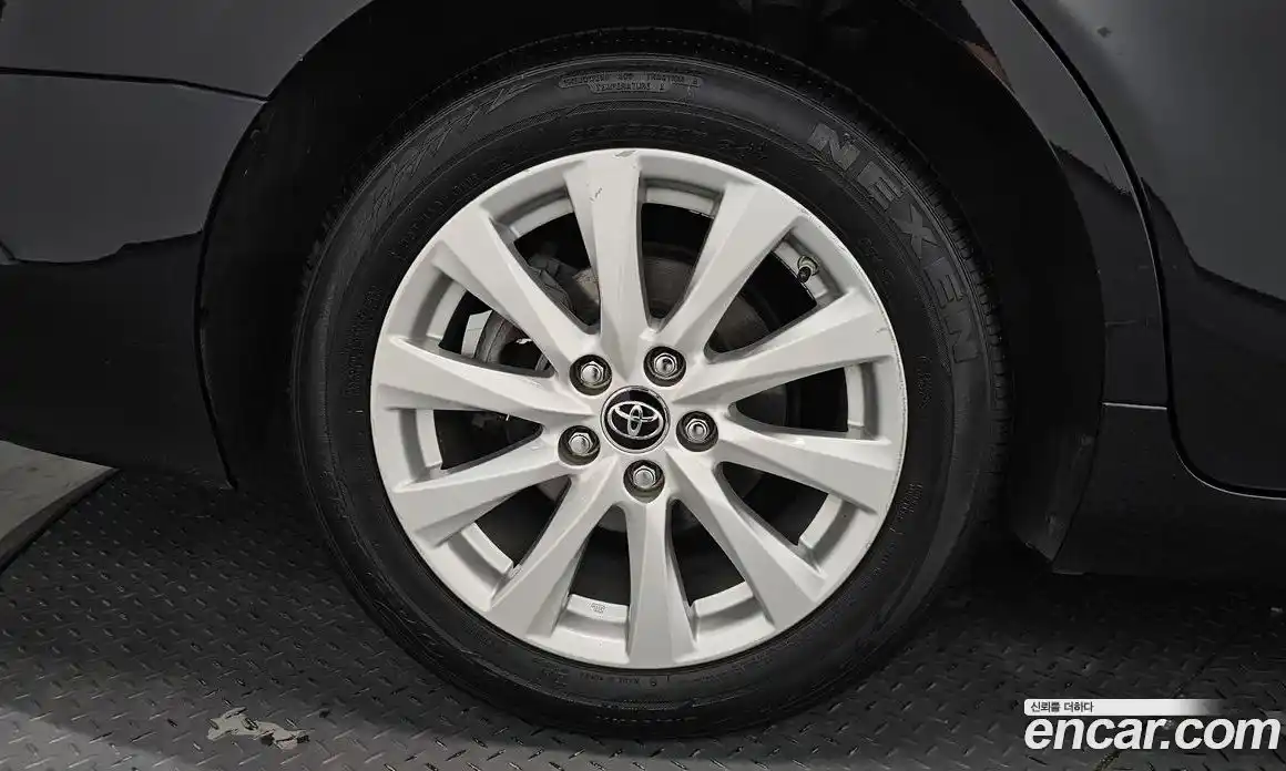 Toyota Camry 2019 2.5 гидро, фото 6