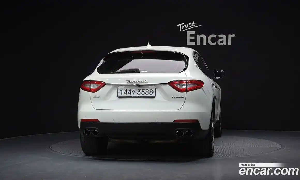 Maserati Levante 2018 3.0 гидро, фото 4