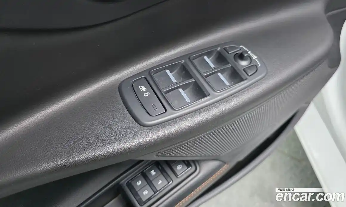Jaguar XE 2016 2.0 гидро, фото 13