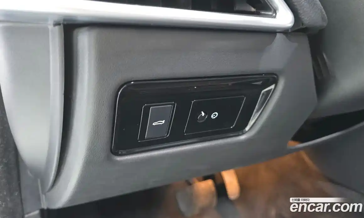 Jaguar XE 2016 2.0 гидро, фото 14
