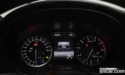 Infiniti Q30 2017 2.0 гидро, миниатюра 11