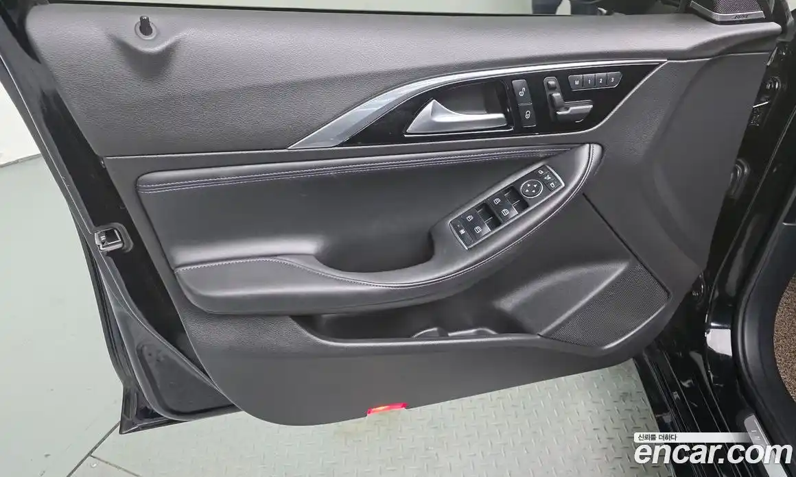 Infiniti Q30 2017 2.0 гидро, фото 14