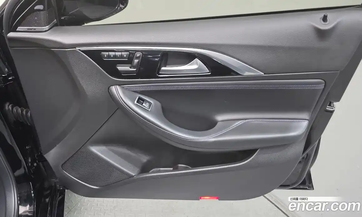 Infiniti Q30 2017 2.0 гидро, фото 15