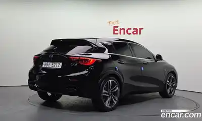 Infiniti Q30 2017 2.0 гидро, миниатюра 2