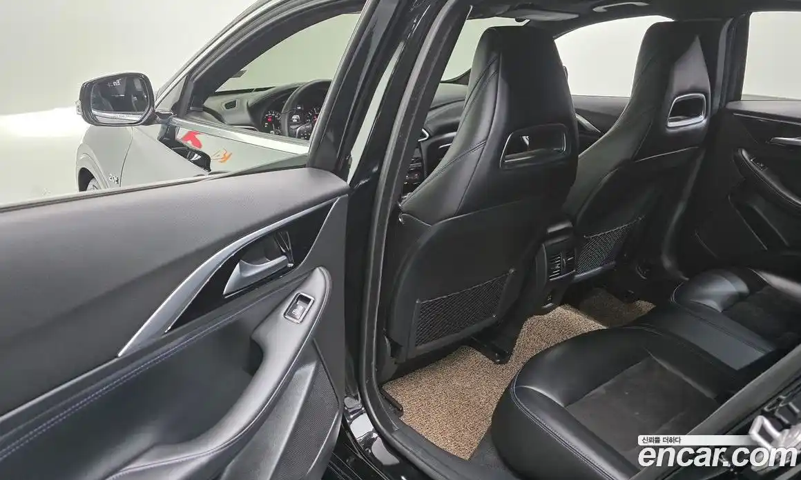 Infiniti Q30 2017 2.0 гидро, фото 28