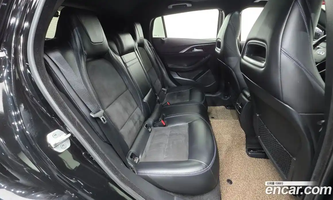 Infiniti Q30 2017 2.0 гидро, фото 30