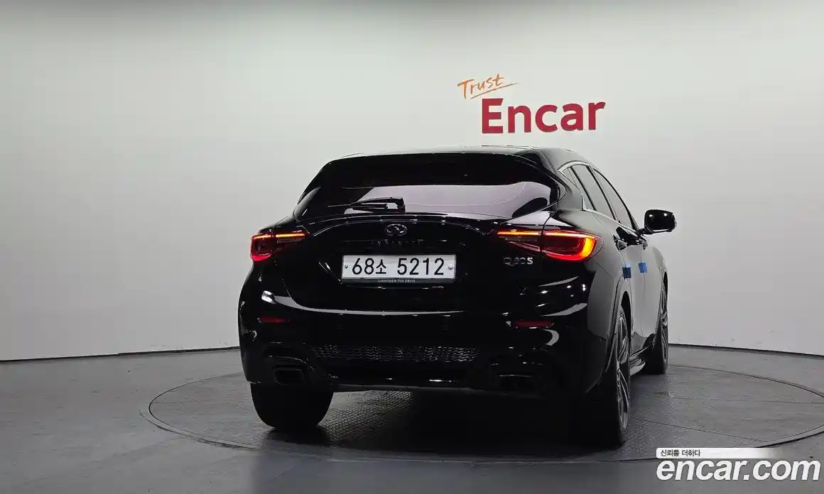 Infiniti Q30 2017 2.0 гидро, фото 4