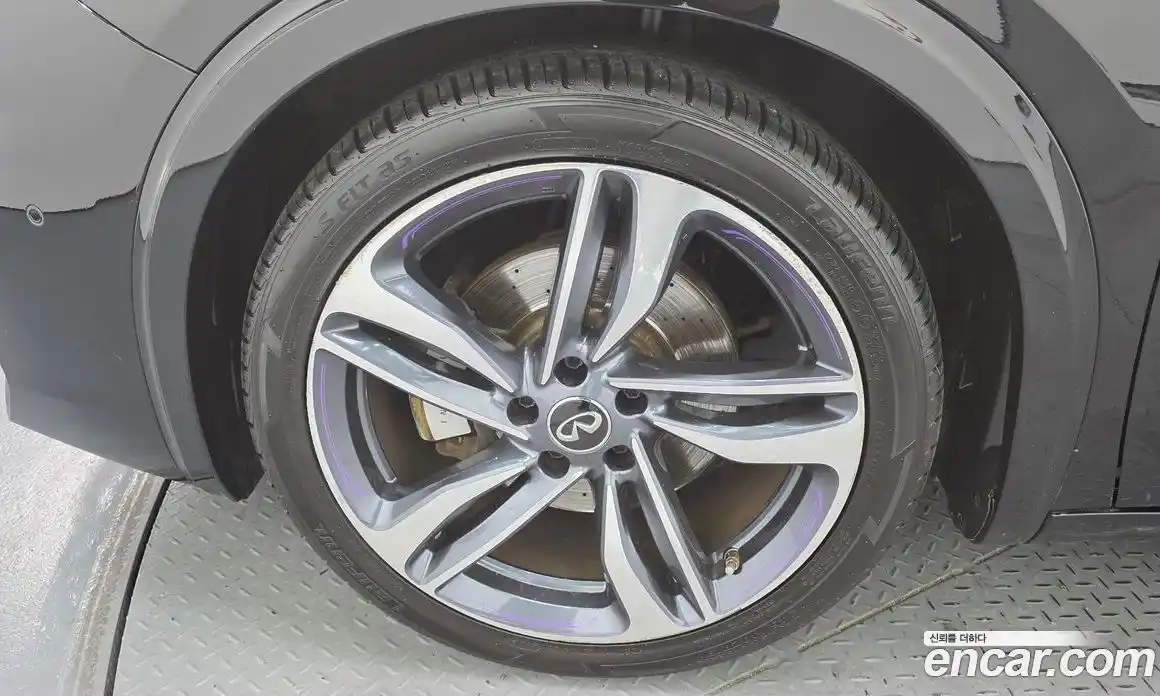 Infiniti Q30 2017 2.0 гидро, фото 5