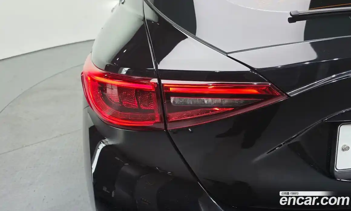 Infiniti Q30 2017 2.0 гидро, фото 9