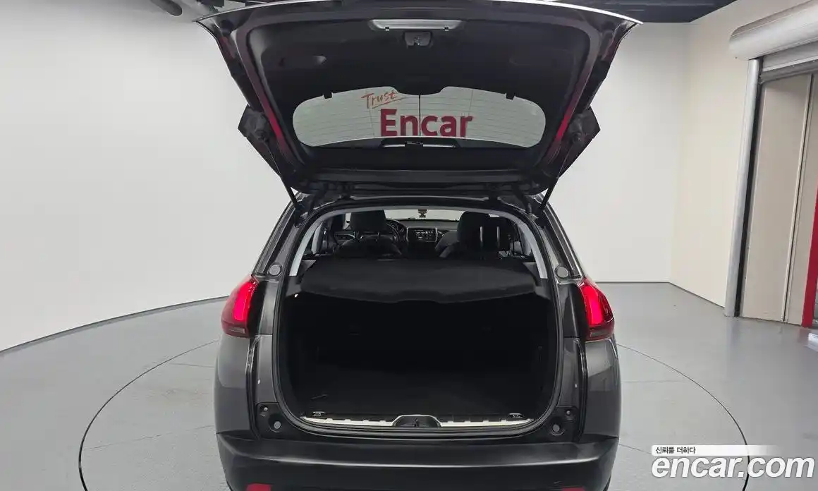 Peugeot 2008 2017 1.6 автомат (гидро), фото 20