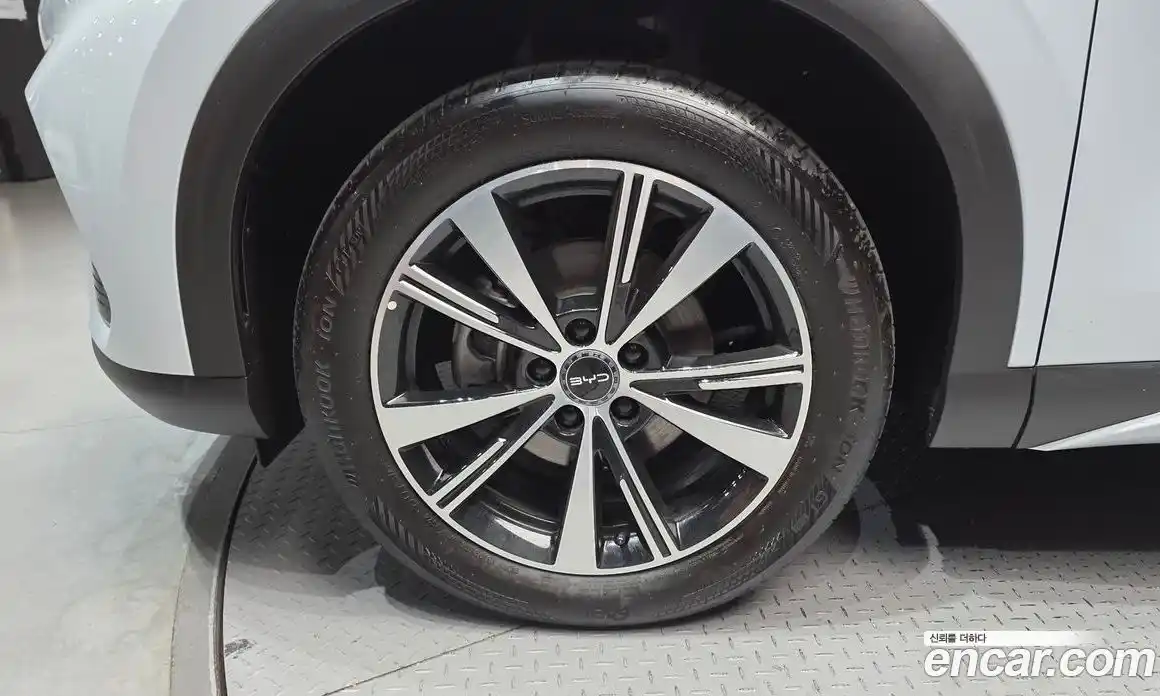 BYD Atto 3 2025 0.1 автомат (гидро), фото 5 BYD Atto 3 2025 0.1 автомат (гидро), фото 5