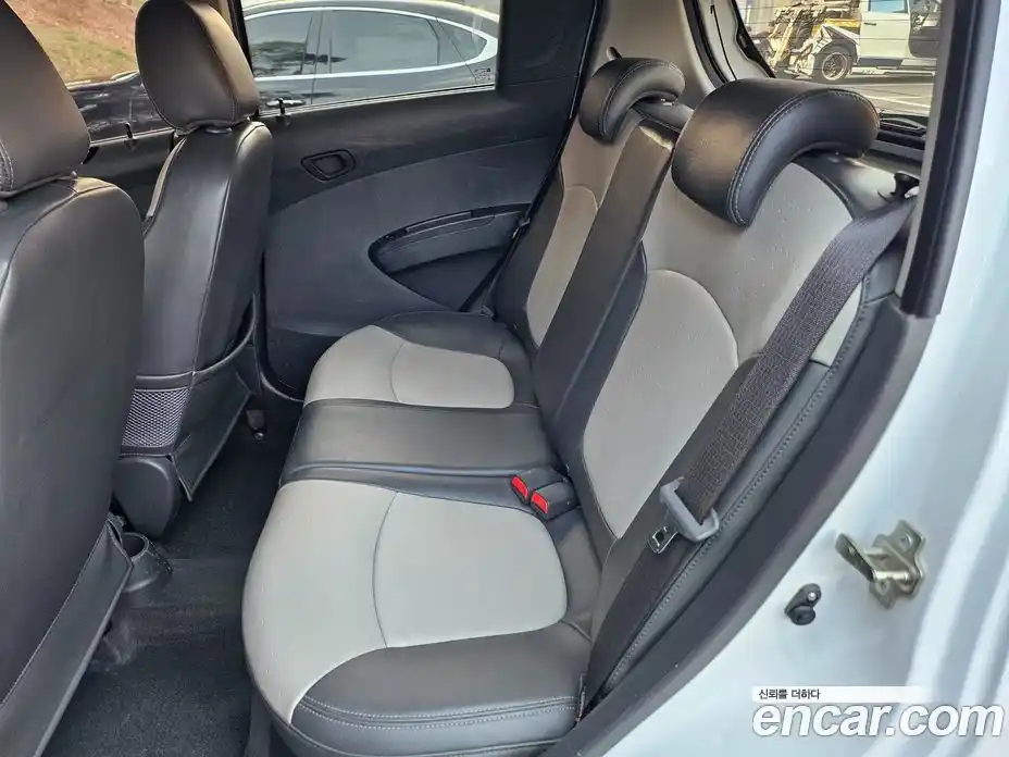 Chevrolet Spark 2012 1.0 автомат (гидро), фото 11