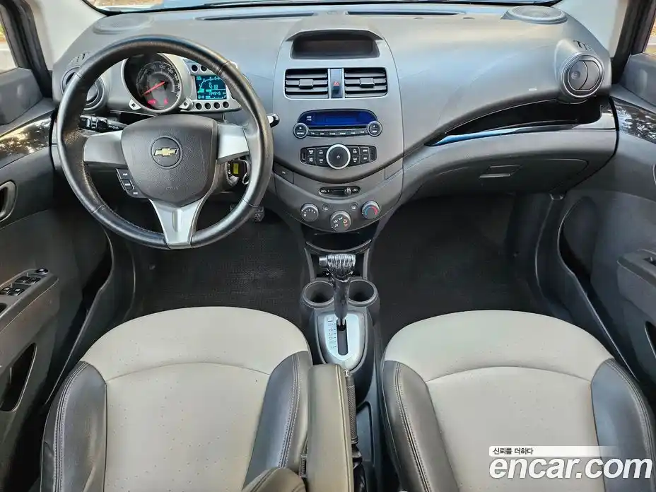 Chevrolet Spark 2012 1.0 автомат (гидро), фото 7