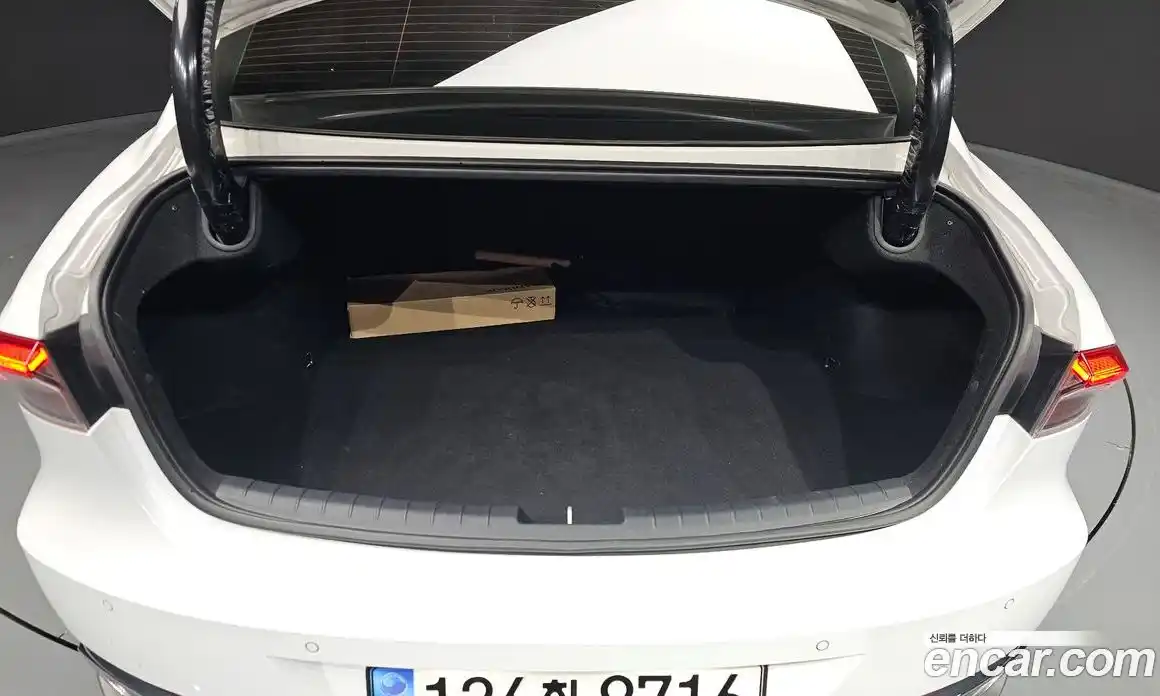 Hyundai Grandeur 2022 2.5 автомат (гидро), фото 19