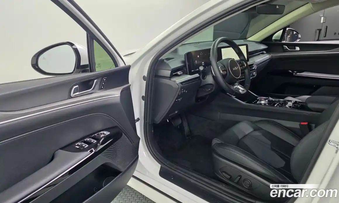 Kia K5 (Optima) 2025 2.0 автомат (гидро), фото 13