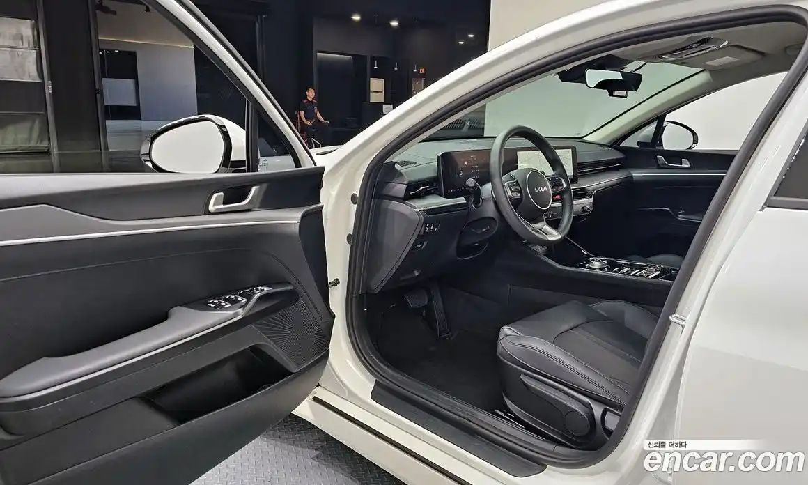 Kia K5 (Optima) 2024 2.0 автомат (гидро), фото 13