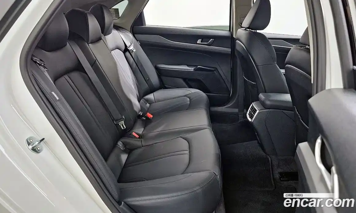 Kia K5 (Optima) 2024 2.0 автомат (гидро), фото 18
