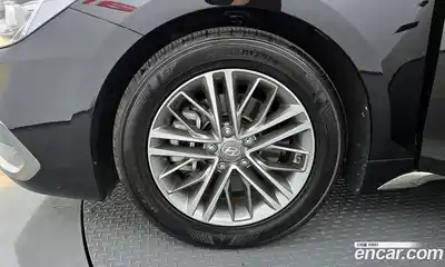 Hyundai Grandeur 2018 2.4 автомат (гидро), миниатюра 5