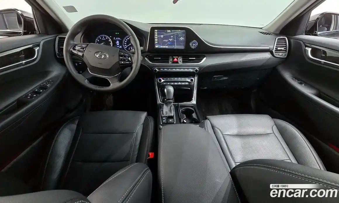 Hyundai Grandeur 2018 2.4 автомат (гидро), фото 7