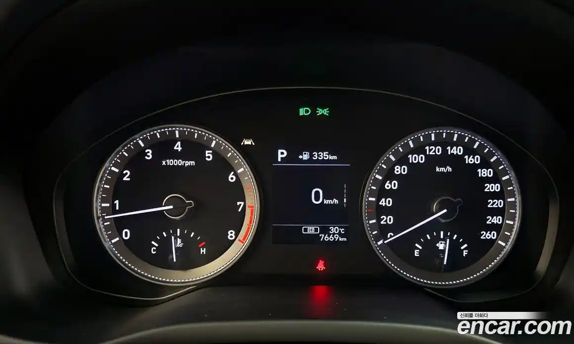 Hyundai Grandeur 2018 2.4 автомат (гидро), фото 8