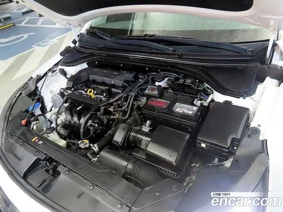 Hyundai Avante 2019 1.6 автомат (гидро), фото 18