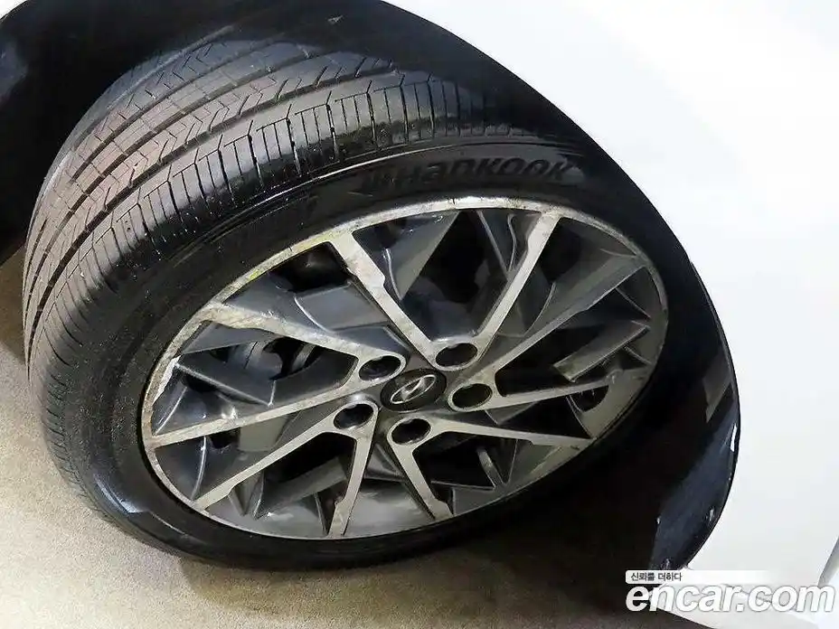 Hyundai Avante 2019 1.6 автомат (гидро), фото 19