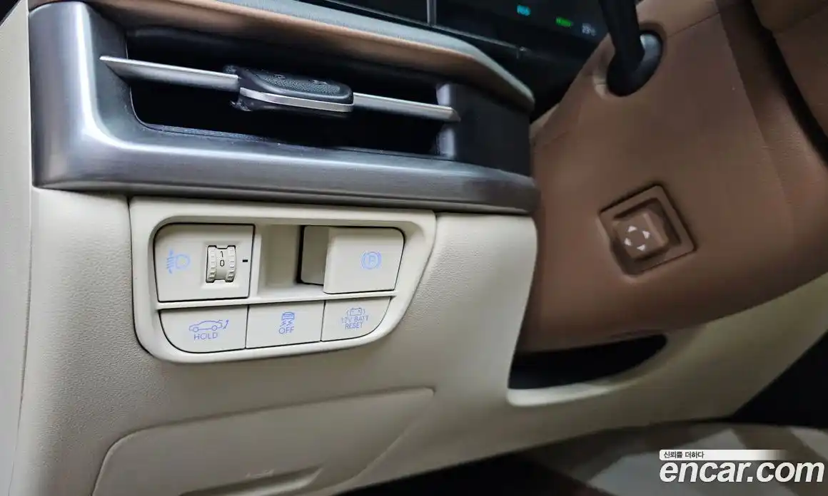 Hyundai Grandeur 2023 1.6 автомат (гидро), фото 13