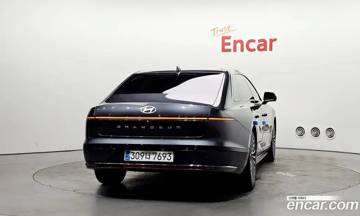 Hyundai Grandeur 2023 1.6 автомат (гидро), фото 4