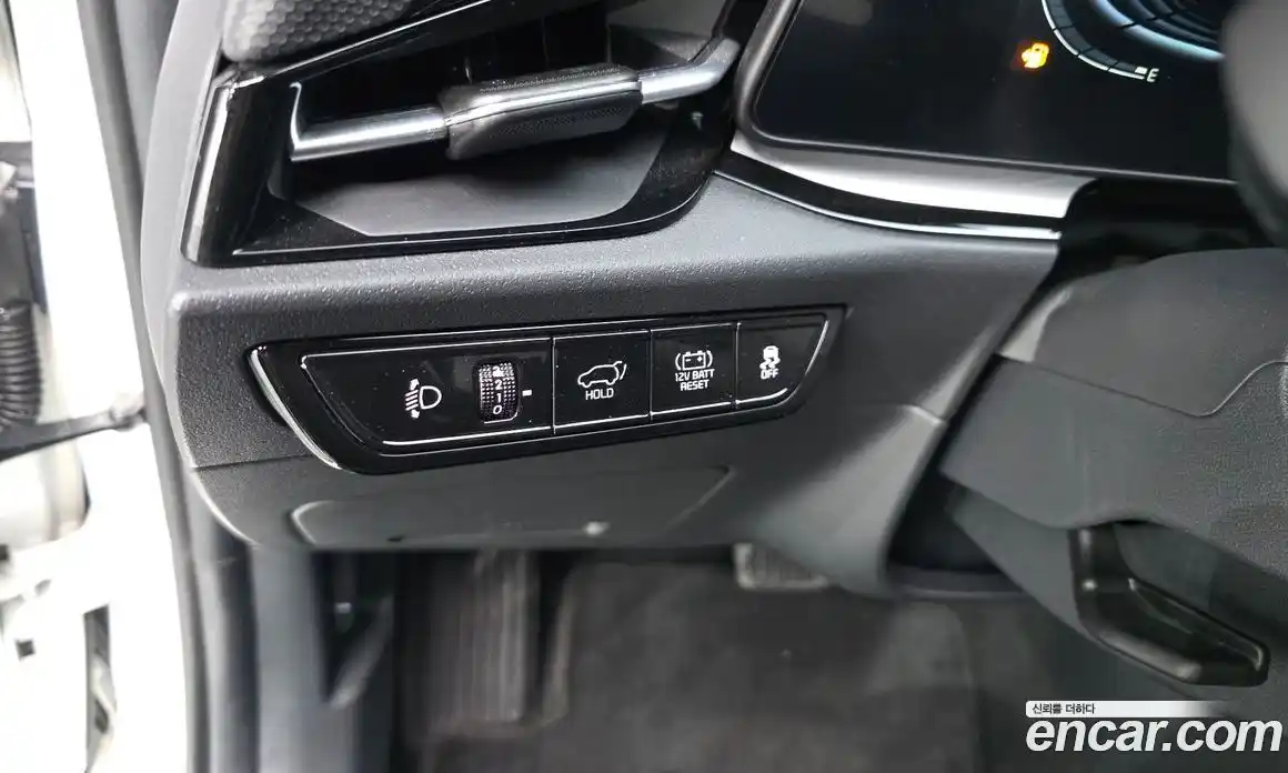 Kia Niro 2024 1.6 автомат (гидро), фото 26