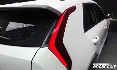 Kia Niro 2024 1.6 автомат (гидро), миниатюра 9