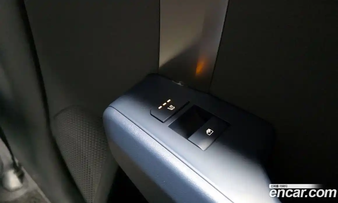 Kia EV3 2024 0.2 автомат (гидро), фото 25