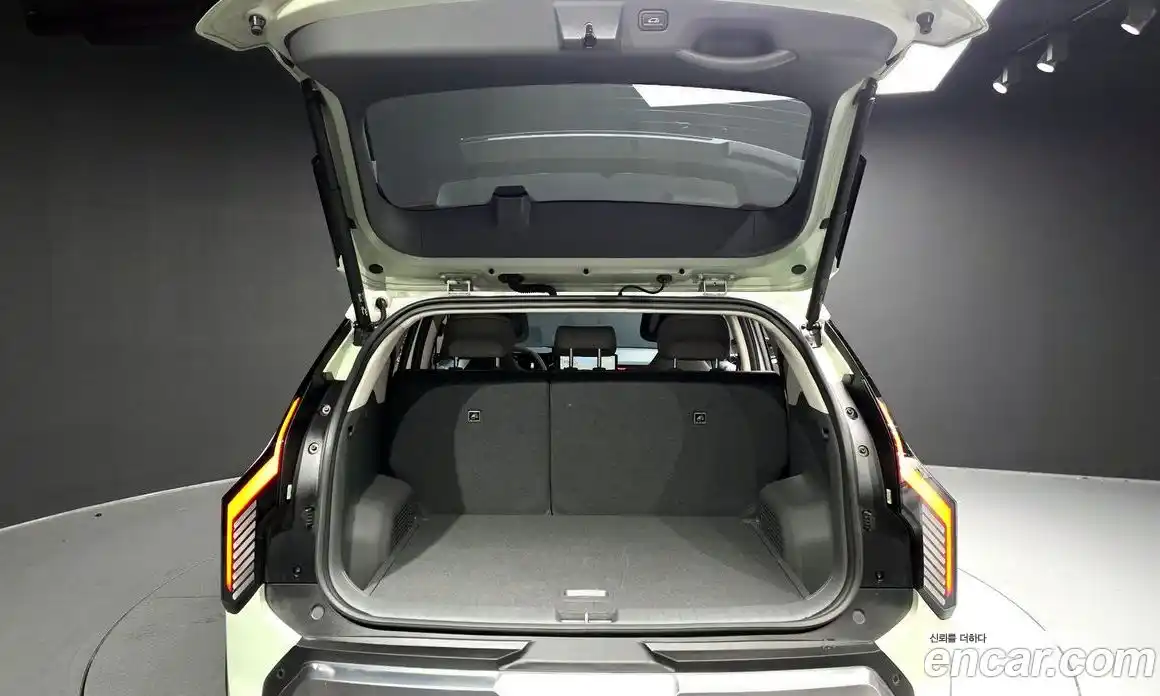 Kia EV3 2024 0.2 автомат (гидро), фото 26