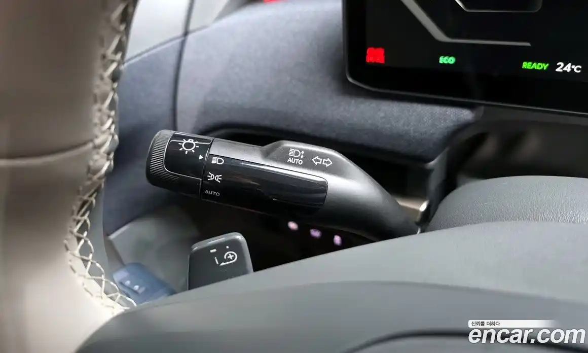 Kia EV3 2024 0.2 автомат (гидро), фото 28