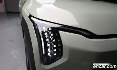 Kia EV3 2024 0.2 автомат (гидро), миниатюра 8