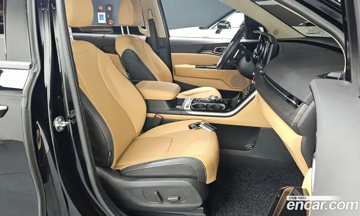 Kia Carnival 2023 2.2 автомат (гидро), фото 12