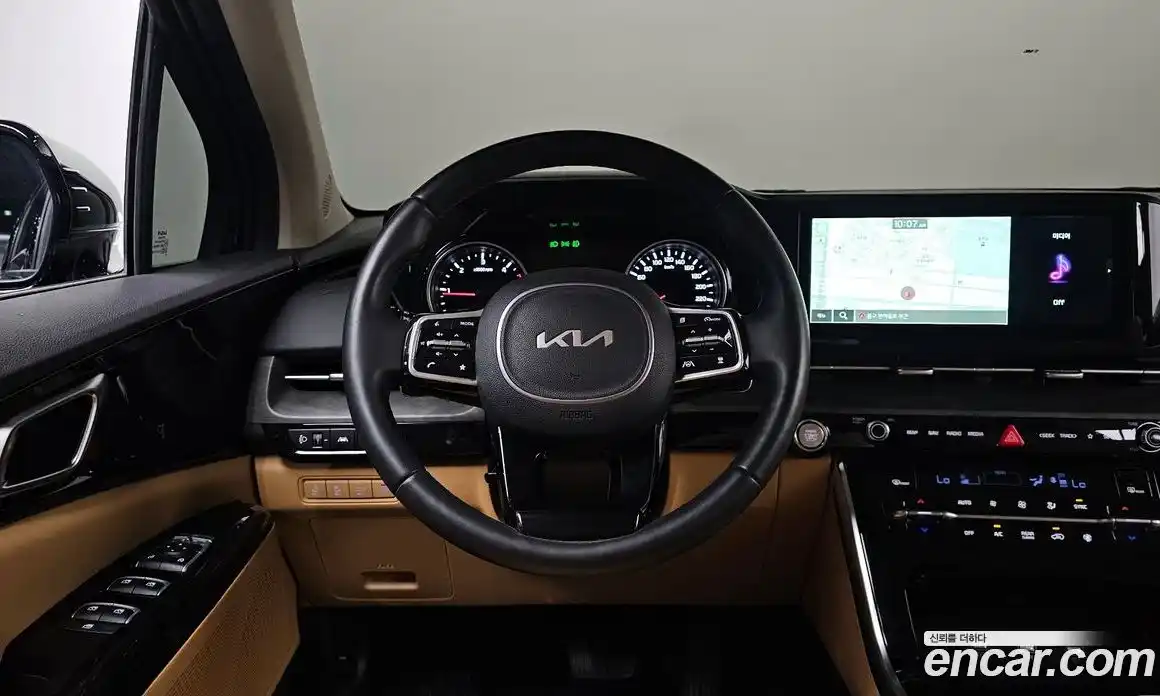 Kia Carnival 2023 2.2 автомат (гидро), фото 13