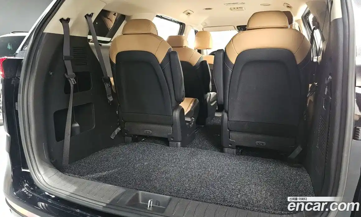 Kia Carnival 2023 2.2 автомат (гидро), фото 20