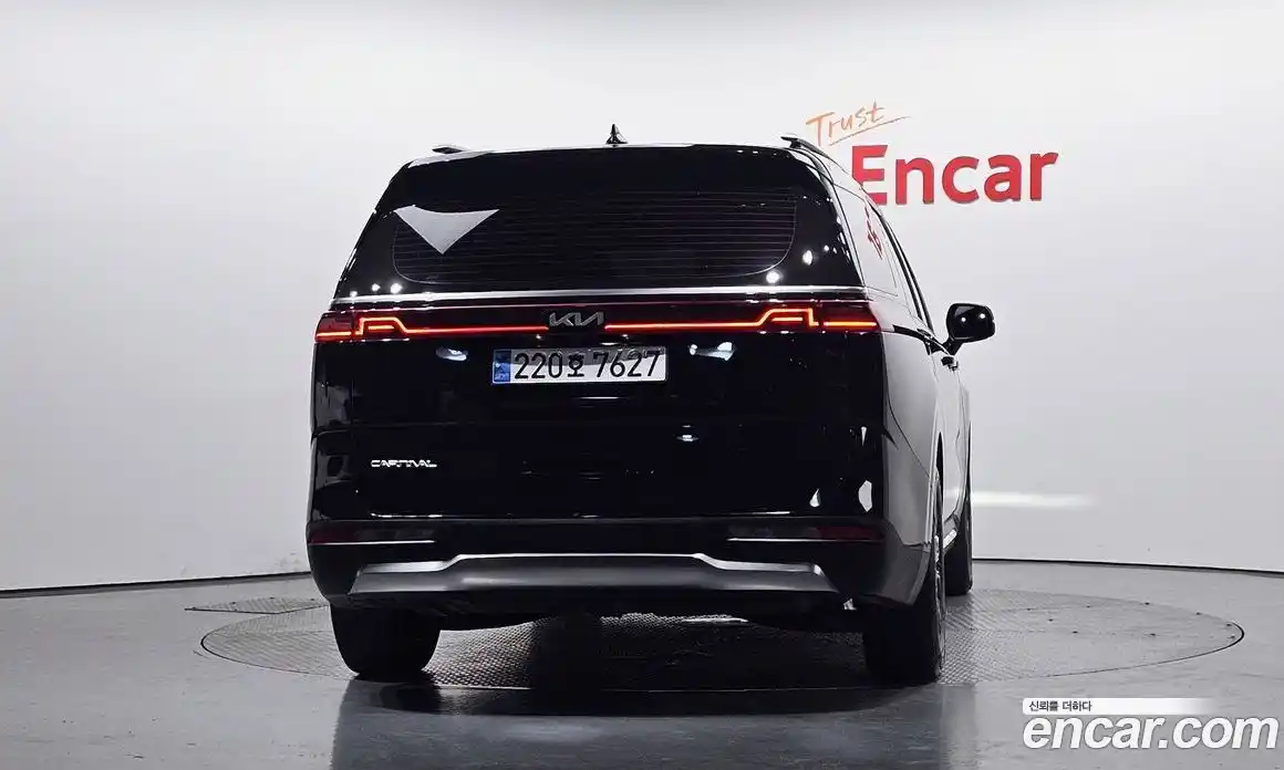Kia Carnival 2023 2.2 автомат (гидро), фото 4