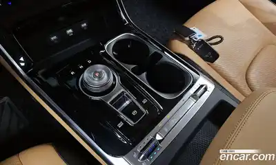 Kia Carnival 2023 2.2 автомат (гидро), миниатюра 9