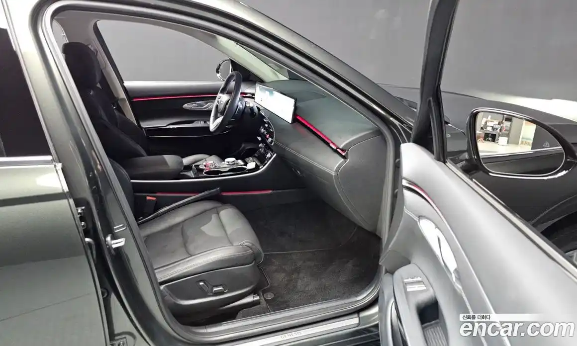 Genesis GV70 2024 2.5 автомат (гидро), фото 16