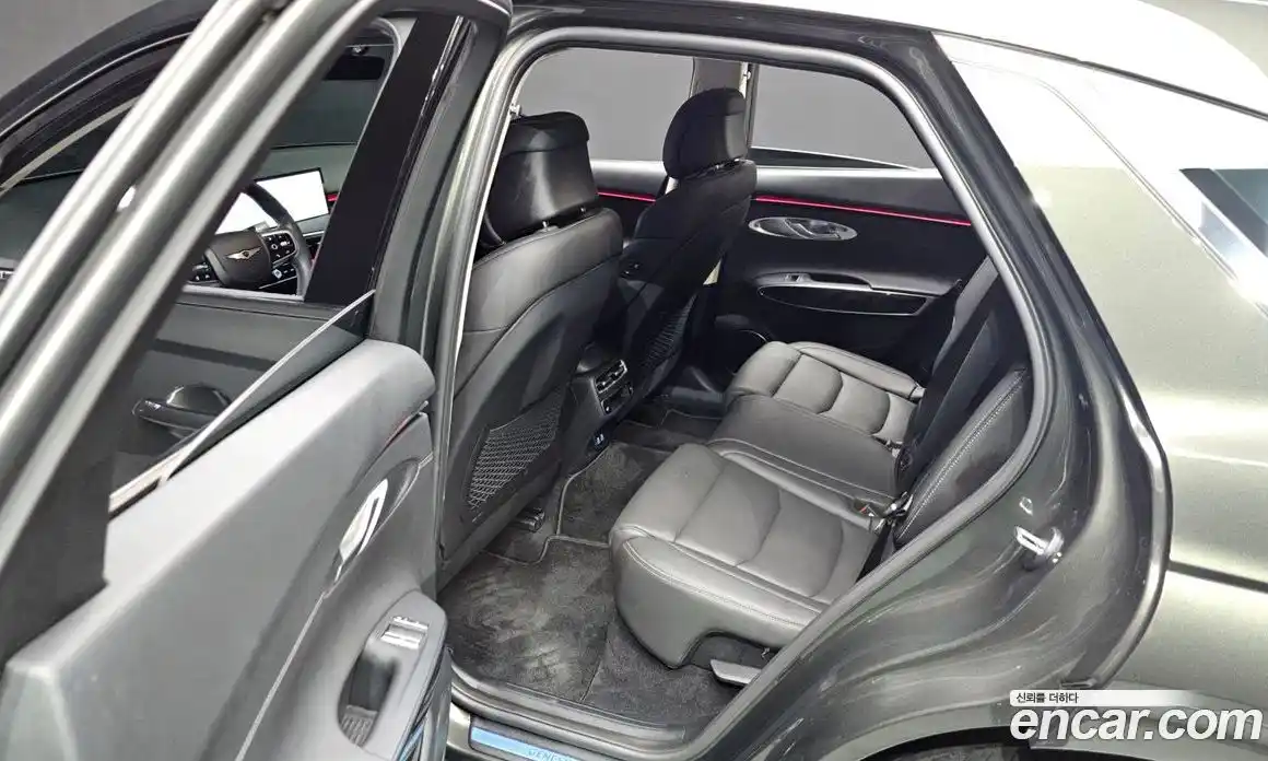 Genesis GV70 2024 2.5 автомат (гидро), фото 17